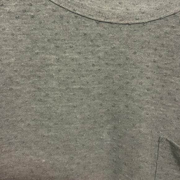 Women’s Textured Top - Picture 3 of 6